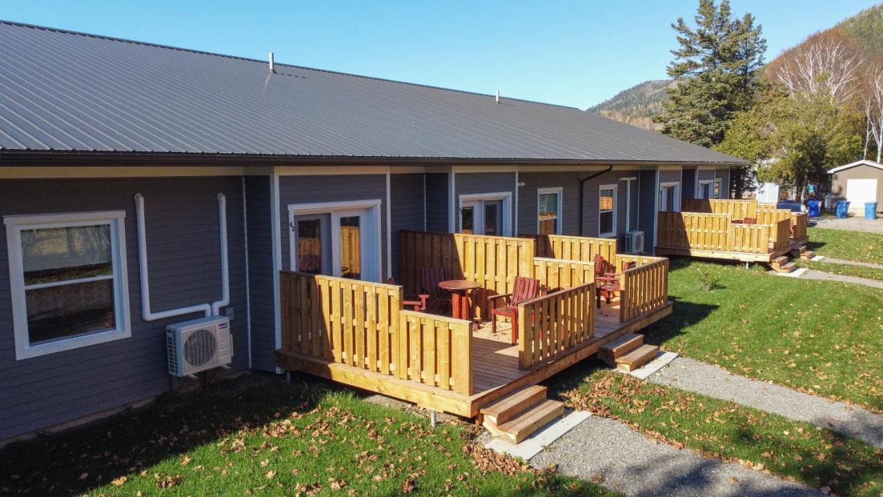 Carleton-sur-Mer Motel L'Abri מראה חיצוני תמונה